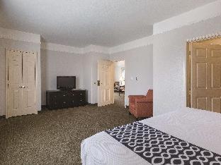 La Quinta by Wyndham Deer Park - 3