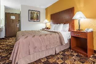 Quality Inn Sycamore - DeKalb - 2
