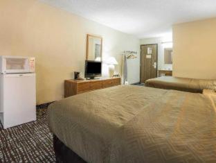 Econo Lodge Billings - 3