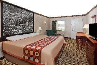 Super 8 by Wyndham Ft. Oglethorpe GA/Chatt TN Area - Fort Oglethorpe - 9