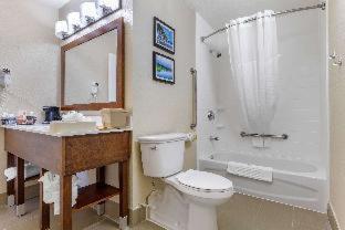 Comfort Inn University - 7