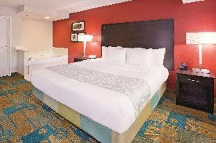 La Quinta by Wyndham Milwaukee Bayshore Area - Glendale - 7