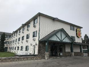 Super 8 by Wyndham Coeur d'Alene - 1