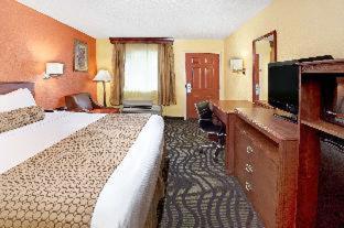 Days Inn by Wyndham Acworth - 8