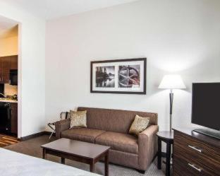 MainStay Suites Lufkin - Lufkin - 2