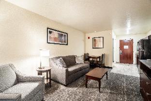 Cobblestone Inn & Suites - Holdrege - Holdrege - 4
