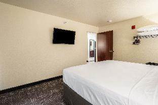 Cobblestone Inn & Suites - Holdrege - 1
