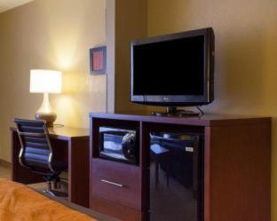 Quality Inn & Suites I-40 East - 5