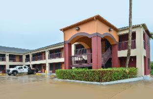 Americas Best Value Inn & Suites San Benito - San Benito - 3