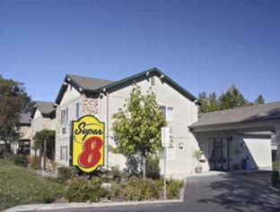 Creekside Inn & Suites - 5
