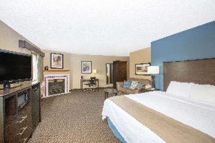 AmericInn by Wyndham Clear Lake - Clear Lake - 8