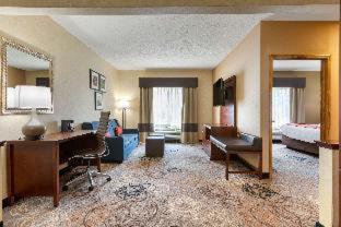 Comfort Suites Southfield-Detroit - Southfield - 8
