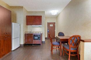 Comfort Suites Southfield-Detroit - 7