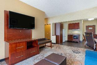 Comfort Suites Southfield-Detroit - Southfield - 6