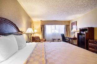 Clarion Inn - Garden City - 1