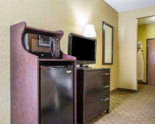 Quality Inn - 2