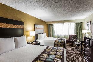 Red Lion Hotel Charlotte - 2
