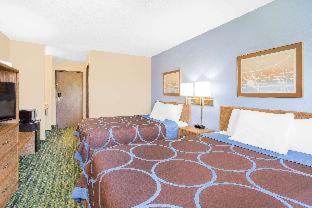 Boarders Inn & Suites by Cobblestone Hotels Waterloo Cedar Falls - Waterloo - 6