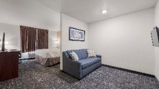 Cobblestone Hotel & Suites - Urbana - 4