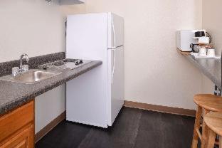 Americas Best Value Inn & Suites Atlantic - 1