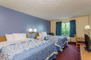 Days Inn by Wyndham Johnson Creek - Johnson Creek - 8