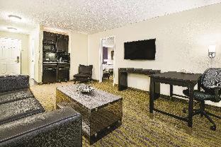 La Quinta by Wyndham Laredo Airport - Laredo - 5