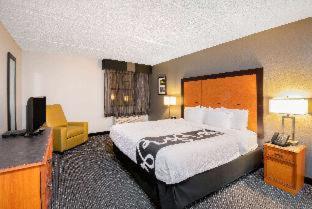 La Quinta Inn by Wyndham San Antonio I-35 N at Toepperwein - San Antonio - 7