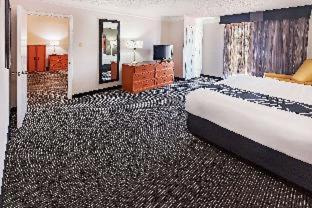 La Quinta Inn by Wyndham San Antonio I-35 N at Toepperwein - San Antonio - 3