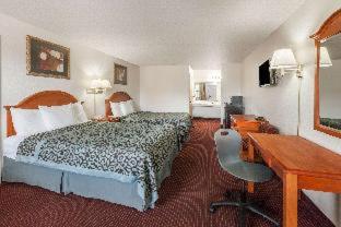 Days Inn & Suites by Wyndham - Canton First Monday Trade Days - 7