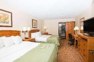 Ramada by Wyndham Des Moines Tropics Resort & Conference Ctr - Urbandale - 5