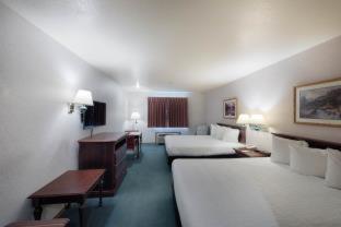 Third Street Inn - 9