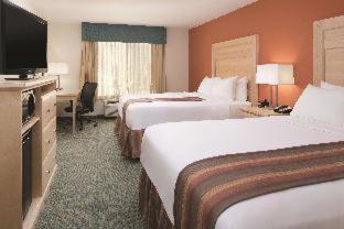 La Quinta by Wyndham Grand Forks - 2