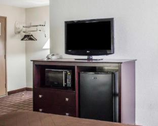 Baymont by Wyndham Iron Mountain - 2