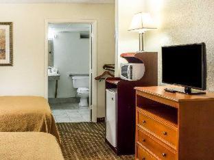 Quality Inn North - 6