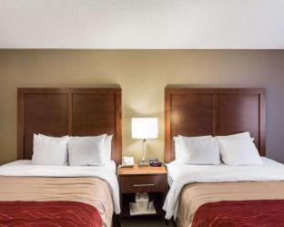 Comfort Inn Wichita East - 2