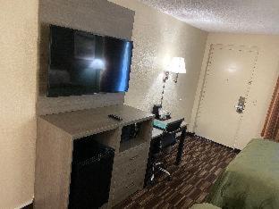 Quality Inn - 4
