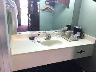 Americas Best Value Inn-Manchester - 8