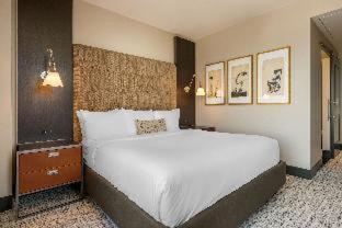 Cambria Hotel Houston Downtown Convention Center - 8
