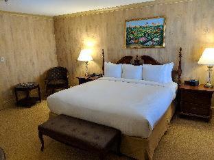 Dunhill Hotel - 9