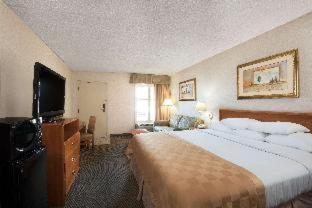 Travelodge by Wyndham Pueblo - 3