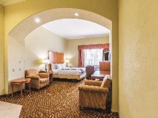 La Quinta by Wyndham Bridgeport - 5