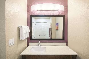 La Quinta by Wyndham San Marcos Outlet Mall - 2