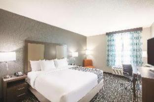 La Quinta by Wyndham San Marcos Outlet Mall - San Marcos - 1