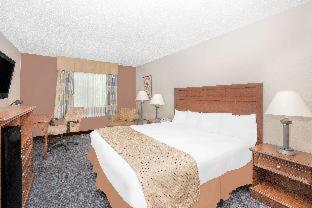 Baymont by Wyndham Boone - Boone - 9