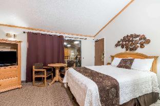 Super 8 by Wyndham Deadwood Black Hills Area - 8