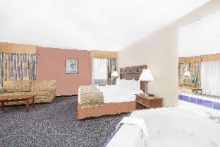 Baymont by Wyndham Boone - Boone - 8