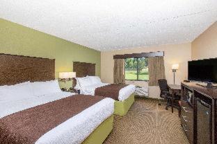 AmericInn by Wyndham Okoboji - 1