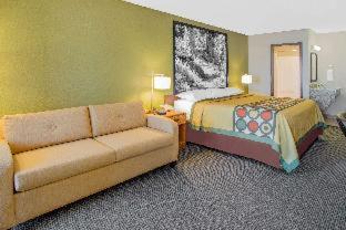 Super 8 by Wyndham Windsor/Madison North - Windsor - 5