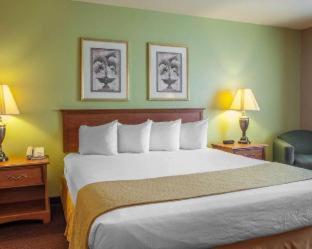 Quality Inn & Suites - Hannibal - 1
