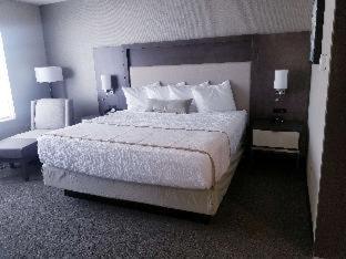 Best Western Plus Executive Residency Rigby's Water World Hotel - 1